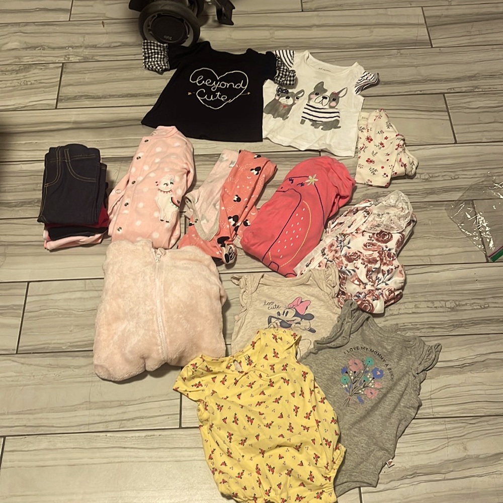 Baby girl bundle size 3-6 months